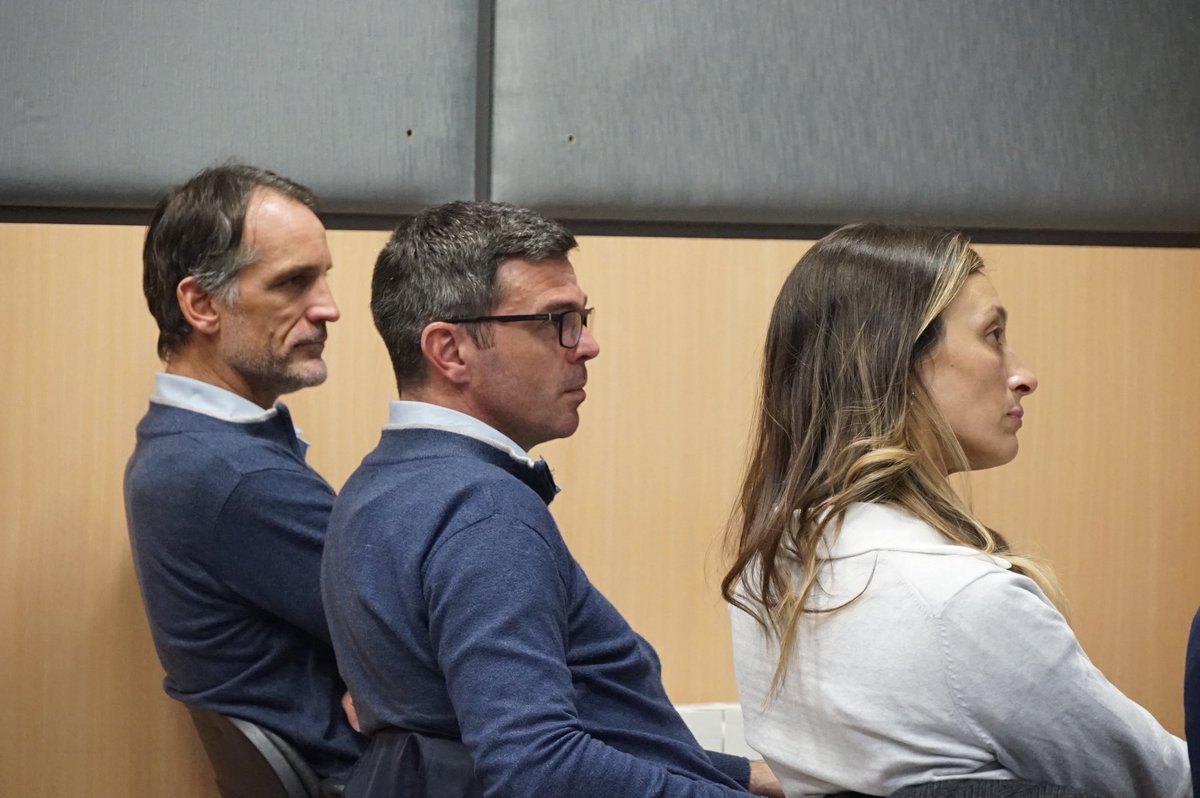 MinCoopCba's tweet image. ⚡️La Cooperativa Eléctrica de #MonteBuey reunió a actores clave para debatir el futuro energético con foco en innovación y desarrollo local.
Un paso firme del cooperativismo hacia una transición energética con arraigo territorial y visión productiva.
#SeguimosHaciendo