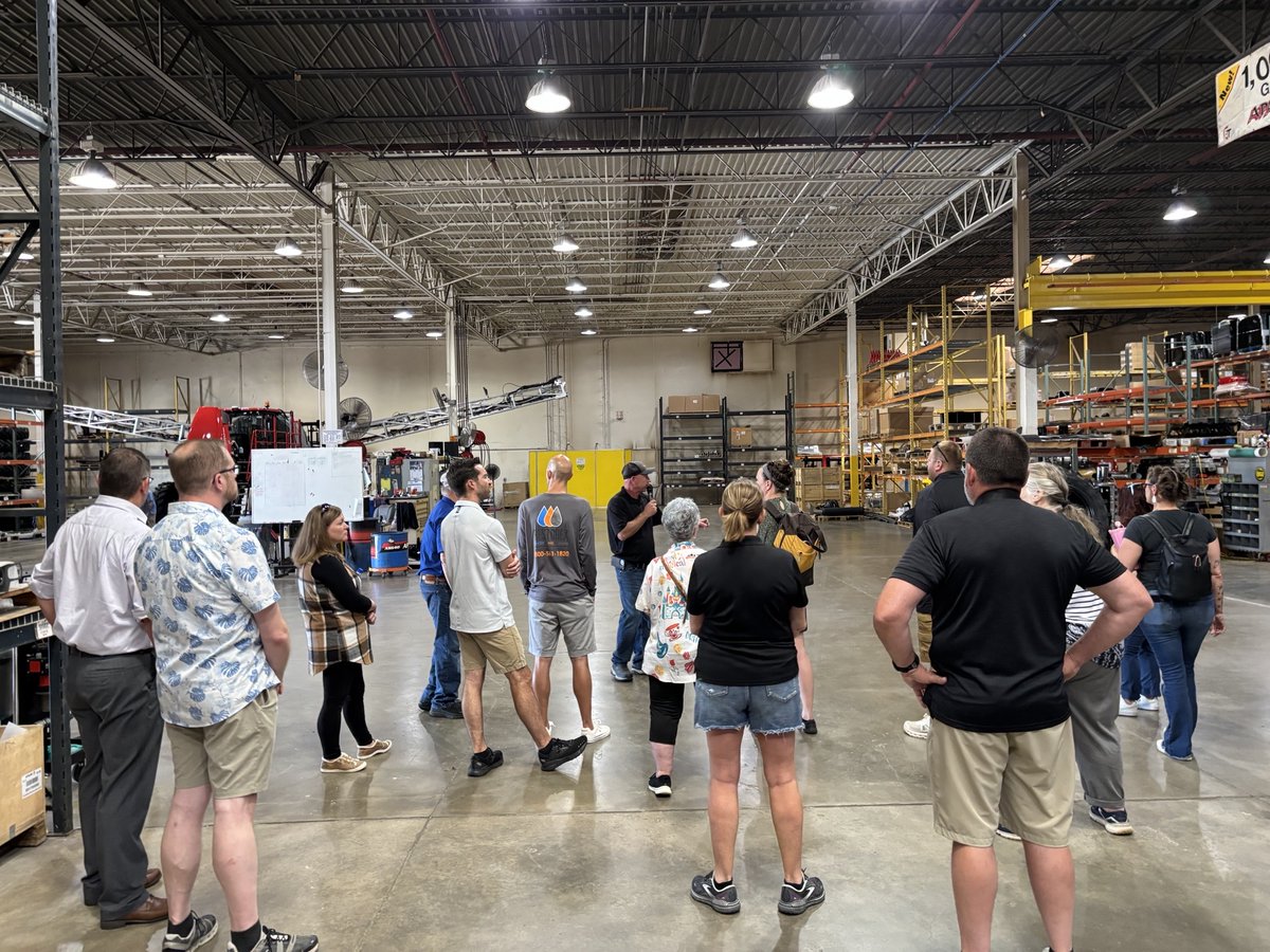 Always a pleasure to have guest tour our plant! 🤝🏻
Today we had Brent Stiers and Jeremy Hurt lead the Morgan County Leadership Academy through the manufacturing plant.  Thanks to all who attended.

#ApacheSprayers