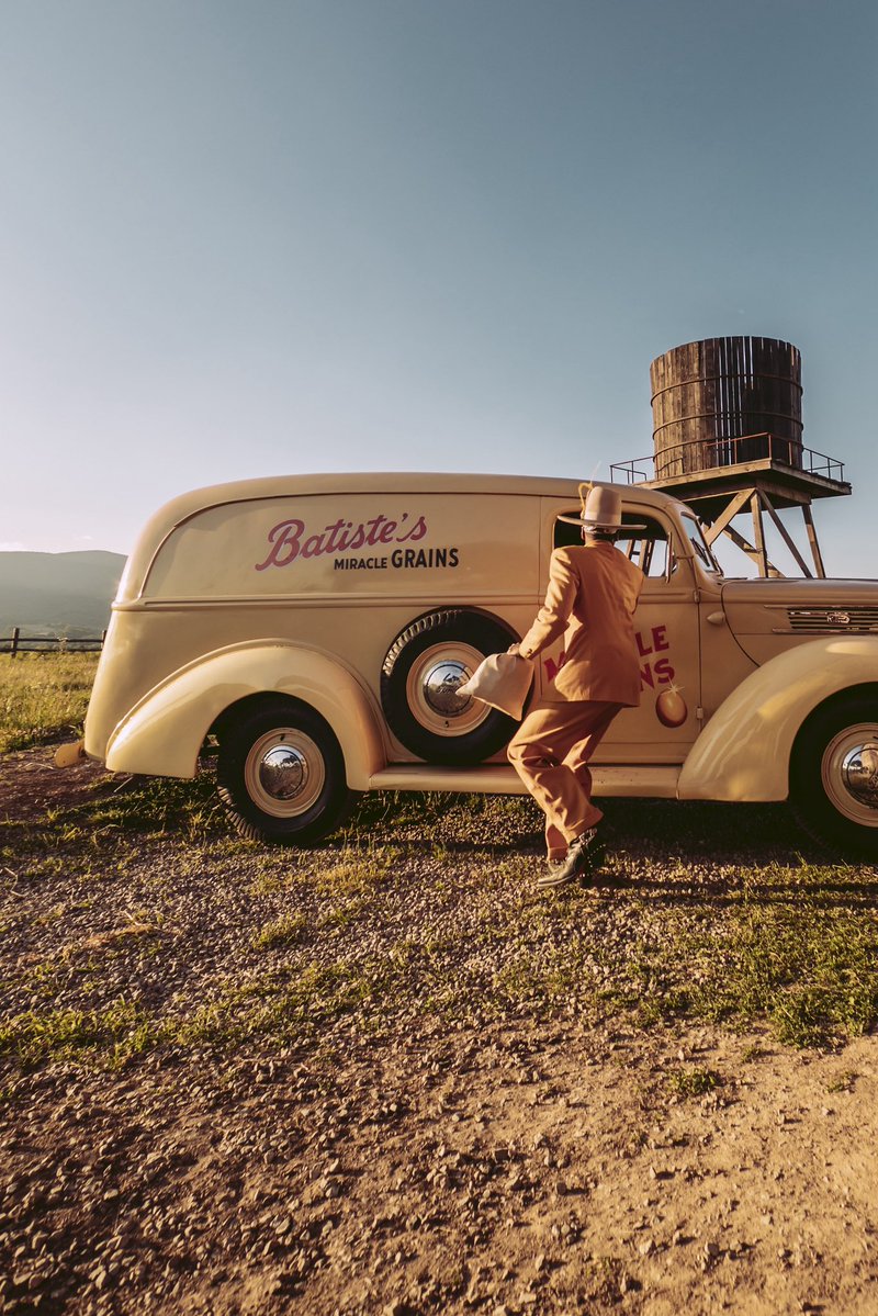 JonBatiste's tweet image. Tomorrow 📣it's a BIG reveal!
The sun rises and sets on the swindlers and the truth tellers too. We all play a role in the Big show, under one Big tent. Text +1 (504) 305-8269 and drop a 🎪 here if you're ready for your part
