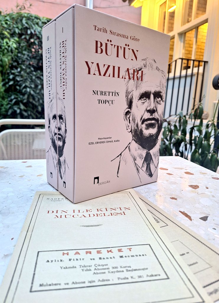 📚YENİ

Nurettin Topçu'nun Tarih Sırasına Göre Bütün Yazıları'na nihayet kavuştuk.

Ezel Erverdi ve İsmail Kara'nın emeğiyle hikâyeleri dahil bütün yazıları iki cilt, iki bin sayfa...

Ayrıca zamanında broşür halinde de yayınlanan 3 yazı tıpkıbasım olarak hediye.