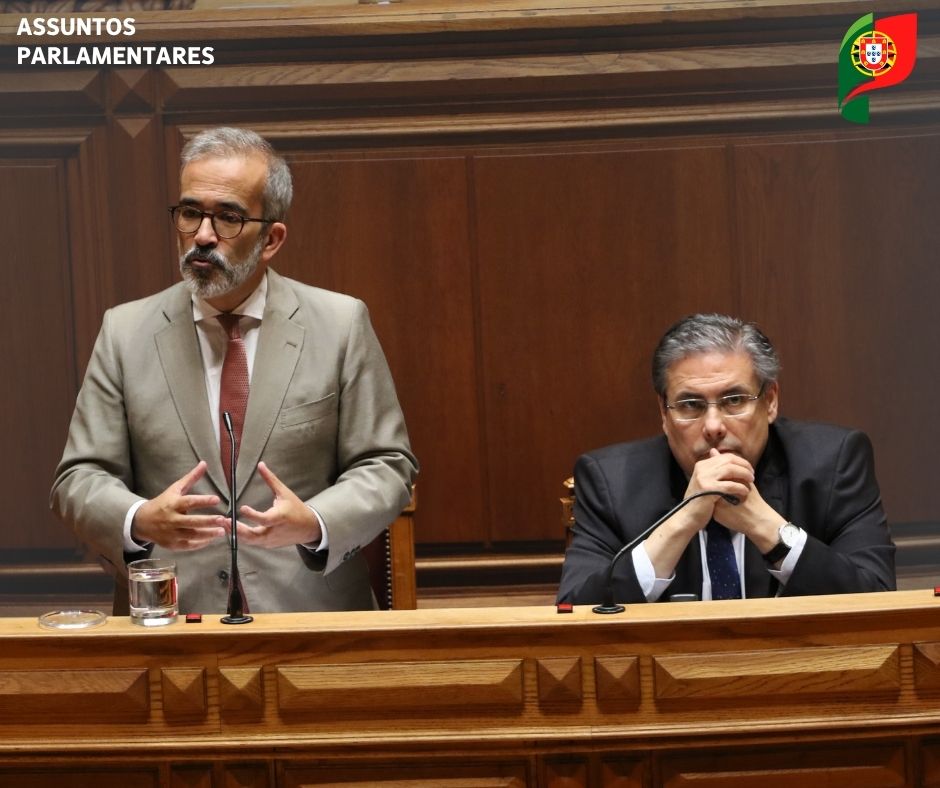 aparlamentares's tweet photo. Carlos Abreu Amorim, Ministro dos Assuntos Parlamentares, e Paulo Rangel, Ministro de Estado e dos Negócios Estrangeiros, no debate sobre as prioridades da Presidência dinamarquesa do Conselho da União Europeia
#PortugalComFuturo #CarlosAbreuAmorim #GovernoXXV https://t.co/QMvmQXxVDt