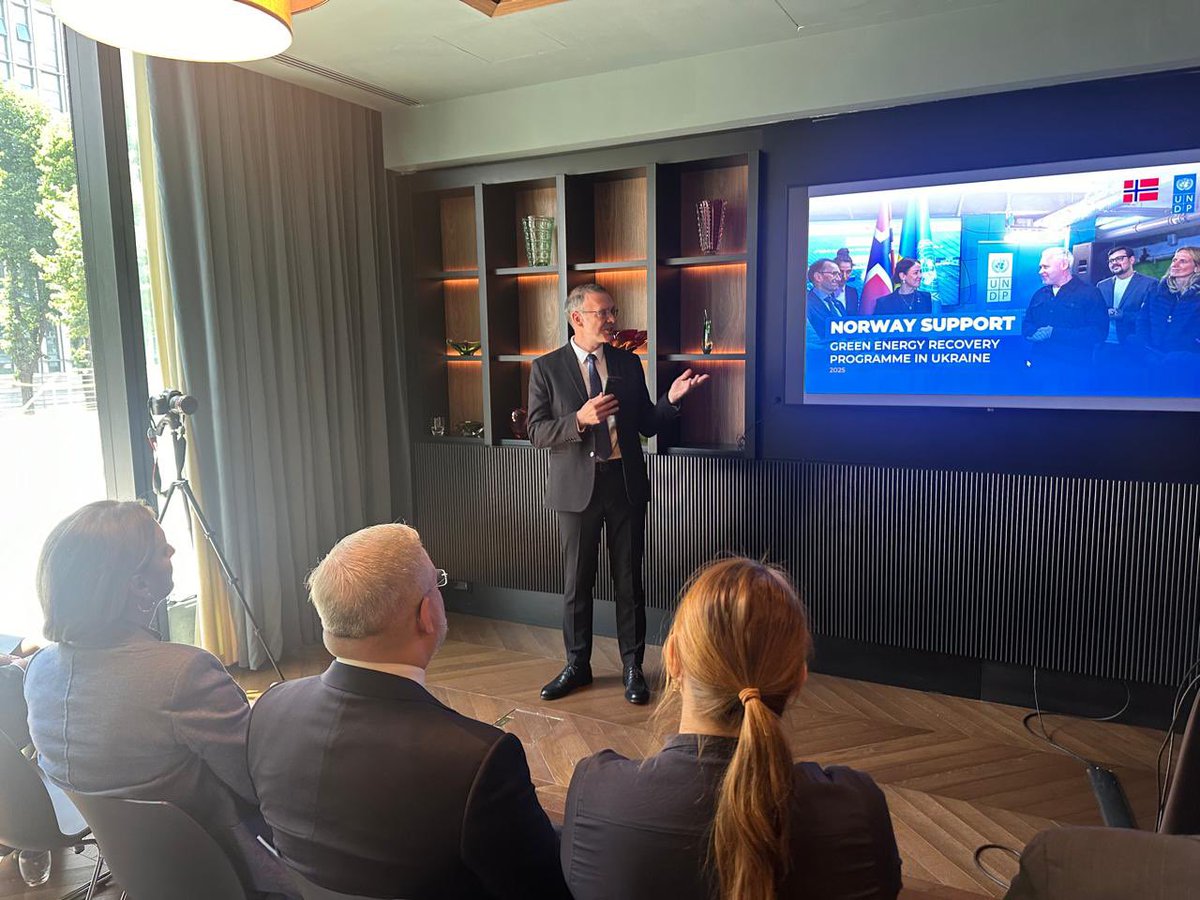 Jaco Cilliers (@jaco_cilliers) on Twitter photo Proud to sign on behalf of <a href="/UNDPUkraine/">UNDP Ukraine 🇺🇦</a> a $200 million energy agreement with <a href="/NorwayMFA/">Norway MFA</a> <a href="/noradno/">Norad</a> at #URC2025. It is contributing to #Ukraine’s long-term #EnergyTransition. It focuses on decentralized energy systems, integration of renewable/solar energy technologies and Proud to sign on behalf of <a href="/UNDPUkraine/">UNDP Ukraine 🇺🇦</a> a $200 million energy agreement with <a href="/NorwayMFA/">Norway MFA</a> <a href="/noradno/">Norad</a> at #URC2025. It is contributing to #Ukraine’s long-term #EnergyTransition. It focuses on decentralized energy systems, integration of renewable/solar energy technologies and