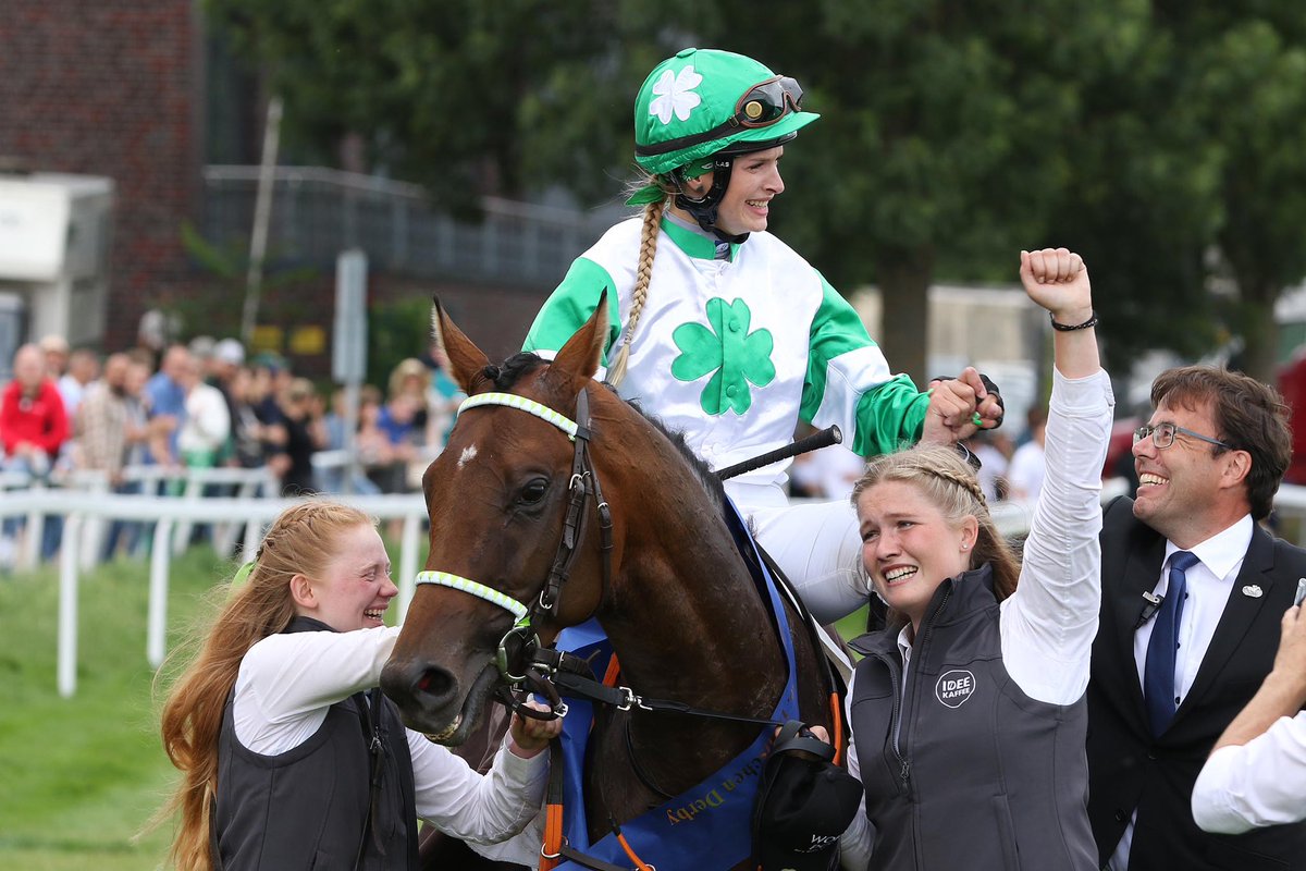 thcastle's tweet image. Congrats Gabi & Marc Rühl! Proud breeder of HOCHKÖNIG in the IDEE 156. German Derby 🇩🇪 @WorldPool @WHR @wettstar_de