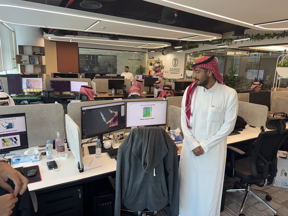 blamarre's tweet image. Consultant and assessment meetings @NCMKSA National Center for Meteorology in Jeddah, Saudi Arabia on Thu 3 July 2025 with the scientists and management from the Department of Numerical Weather Prediction focused on the WRF model and observations. #science #data #weather
