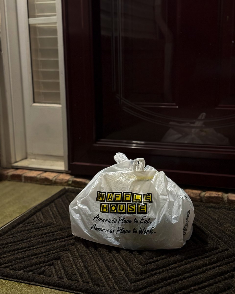 WaffleHouse's tweet image. psa for the weekend: late-night delivery is available now!