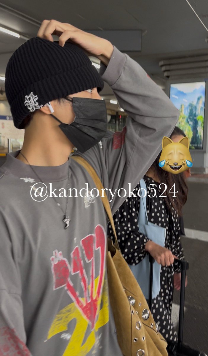 오랜만
저살아있어여
(남자대가리극는거개웃김)