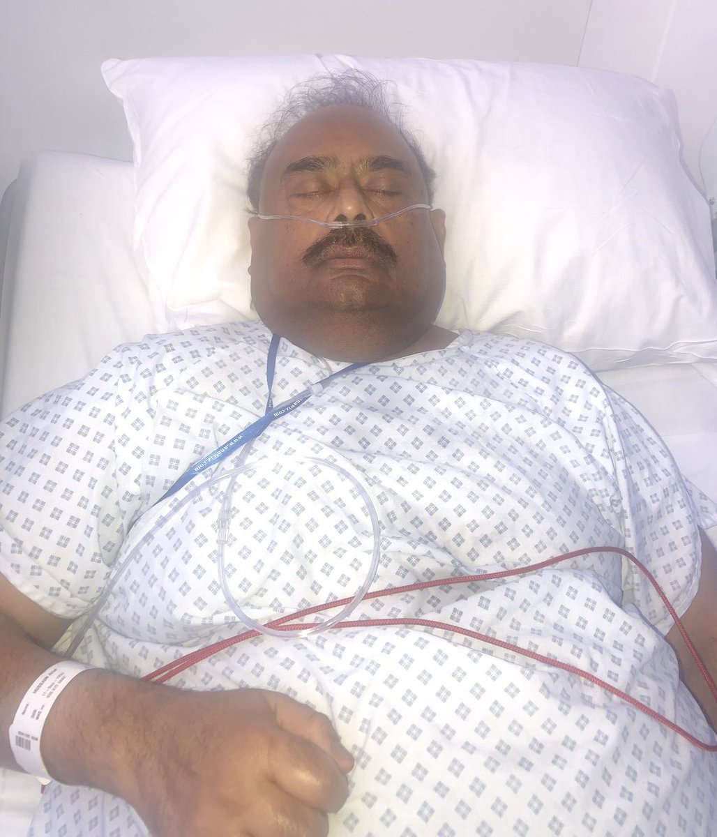 MQM کے بانی و قائد جناب الطاف حسین کو شدید علالت کےباعث لندن میں اسپتال میں داخل کیاگیا ہے،جہاں انکےمختلف ٹیسٹ کئےگئےہیں۔
تحریک کےتمام کارکنوں، ہمدردوں اور مہاجروں سمیت پوری قوم سےہماری اپیل ہےکہ وہ الطاف بھائی کی صحتیابی اور درازی عمرکےلئےخصوصی دعا کریں۔
Long live Altaf Hussain