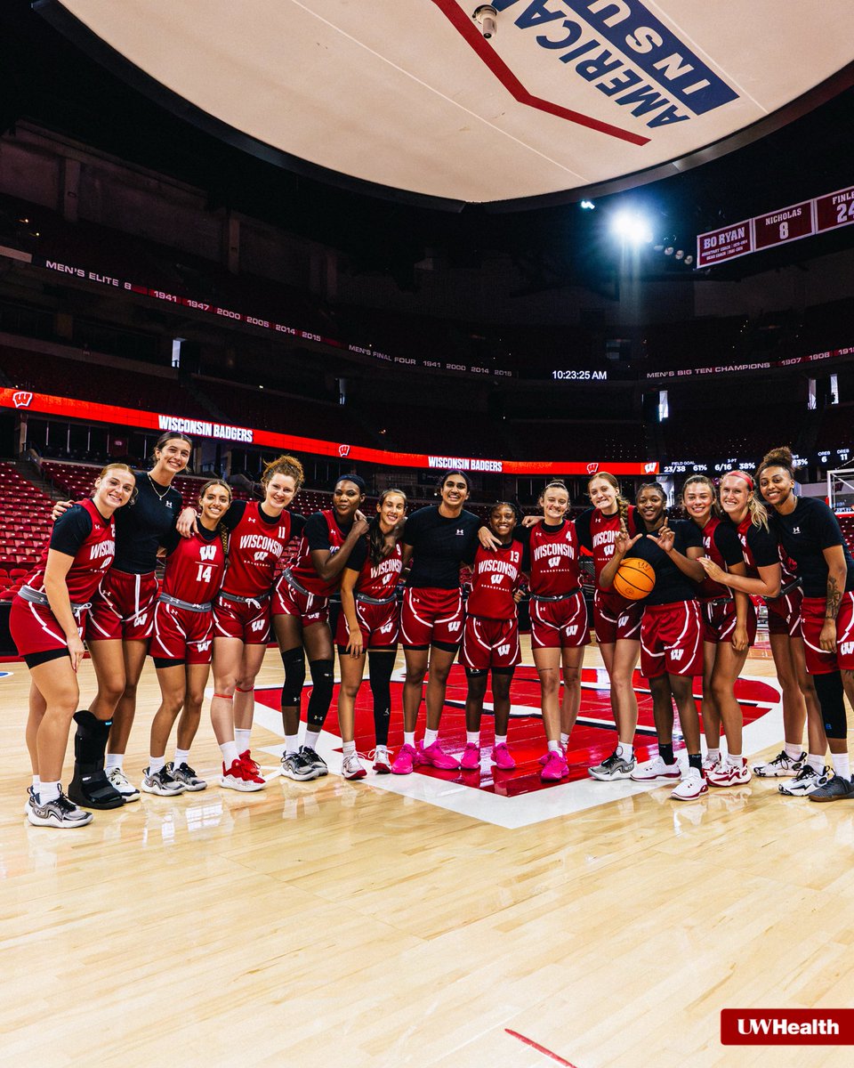 BadgerWBB's tweet image. Putting in work on our home floor.
#OnWisconsin | @UWHealth