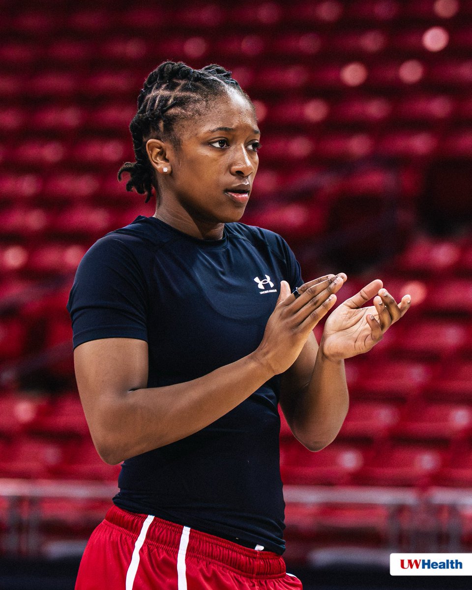 BadgerWBB's tweet image. Putting in work on our home floor.
#OnWisconsin | @UWHealth