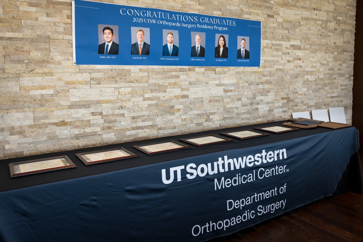 utswortho's tweet image. Last month, we had our graduation dinner for our class of 2025 residents.
During the dinner, #UTSWOrtho honored the graduating residents and their achievements as well as the faculty who helped them along the way.
Check out the highlights!
@DrAntoniaChen #utsouthwestern
