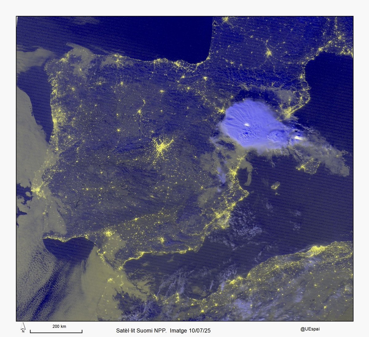 Una finestra des de l'espai tweet media