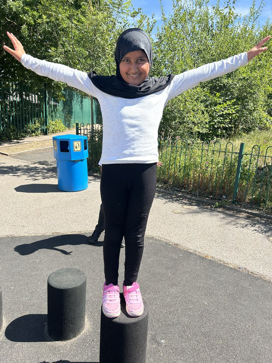 Mrs Ward 🌻 tweet media