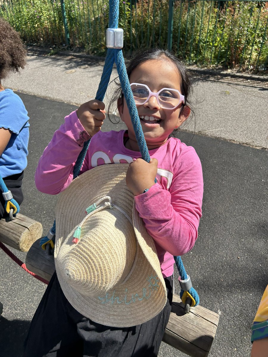 Mrs Ward 🌻 tweet media