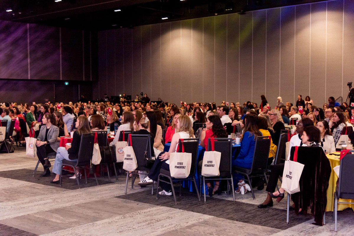 hfxconventions's tweet image. #ThrowbackThursday to last month’s Wonder Women Conference 💫 We were proud to welcome the @halifaxchamber back to our Centre for a day full of bold conversations, real connection, and leadership in action.
📸 Dandelion Digital