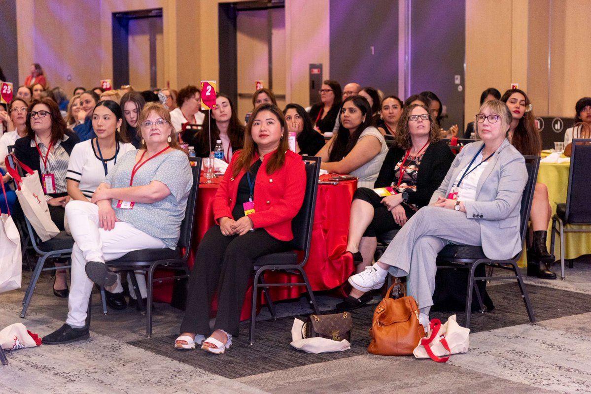 hfxconventions's tweet image. #ThrowbackThursday to last month’s Wonder Women Conference 💫 We were proud to welcome the @halifaxchamber back to our Centre for a day full of bold conversations, real connection, and leadership in action.
📸 Dandelion Digital