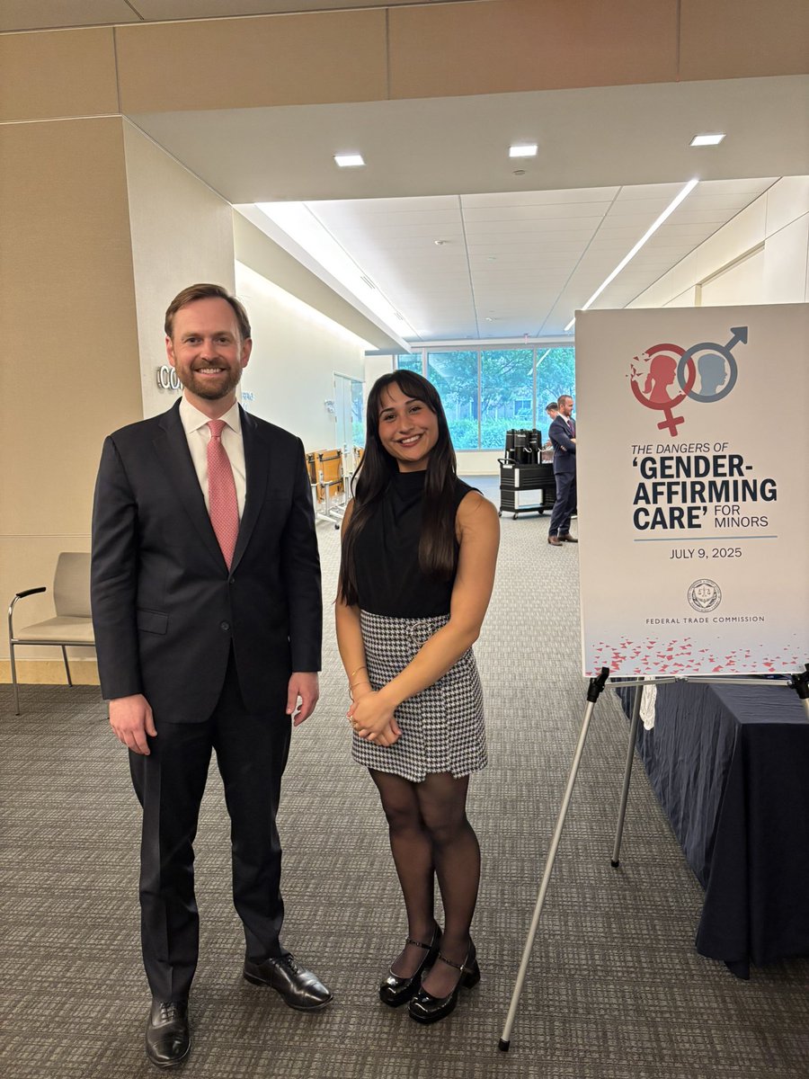 ChloeCole's tweet image. Had the pleasure of meeting Chairman @AFergusonFTC. 

“Gender-affirming care” is a deceptive, abusive practice. There has never been a successful transition because it is impossible to change sex. 

It’s time to hold these clinics and doctors accountable for the lies they sell.