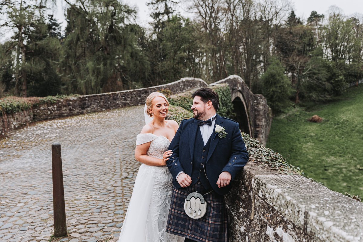 Read all about it!
Newlyweds Chris and Zoe share their favourite memories from their unforgettable day at the stunning Brig O’Doon House in our latest blog! ✨

Read more below!👇
kingsofkilts.co.uk/chrisandzoeswe…

📸 Horizon Visuals Photography

#kingsofkilts #kilts #weddinginspo