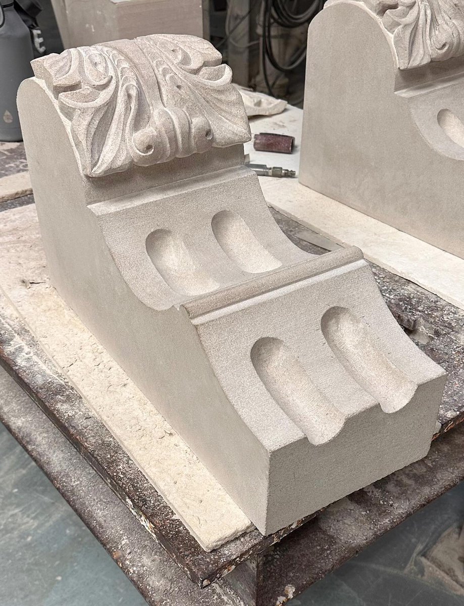 Working on the second style of carving for the Defiance County Courthouse. Finished my first piece like this 

#fairplaystonecarvers #stonecarving #carving #stonecarver #architecture #multidisciplinaryartist #artisttowatch #contemporaryartist #artist
