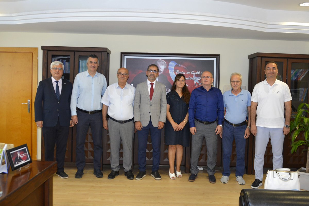 antsmmmodasi's tweet photo. Antalya YMM Odası Başkanı Ahmet KAHRAMANOĞLU, Oda Sekreteri Tamer GÜNDOĞDU, Başkan Yardımcısı Fatma YANGIN ve Oda Sayman'ı Ali TEZCAN, Oda Başkanımız Necati ŞENYİĞİT'i ve Yeni Dönem Yönetim Kurulumuzu Odamızda Ziyaret Ettiler. Kendilerine nazik ziyaretleri için teşekkür ederiz. https://t.co/9QZ7zthYWR
