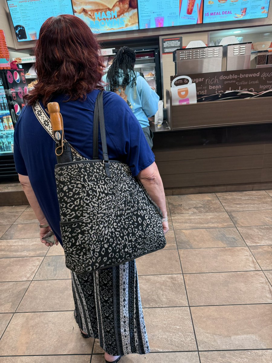 jhamar's tweet image. This lovely woman at @dunkindonuts starts making my order the moment she sees me get in line. Out of respect, I never tell her I want to switch it up and try something new.