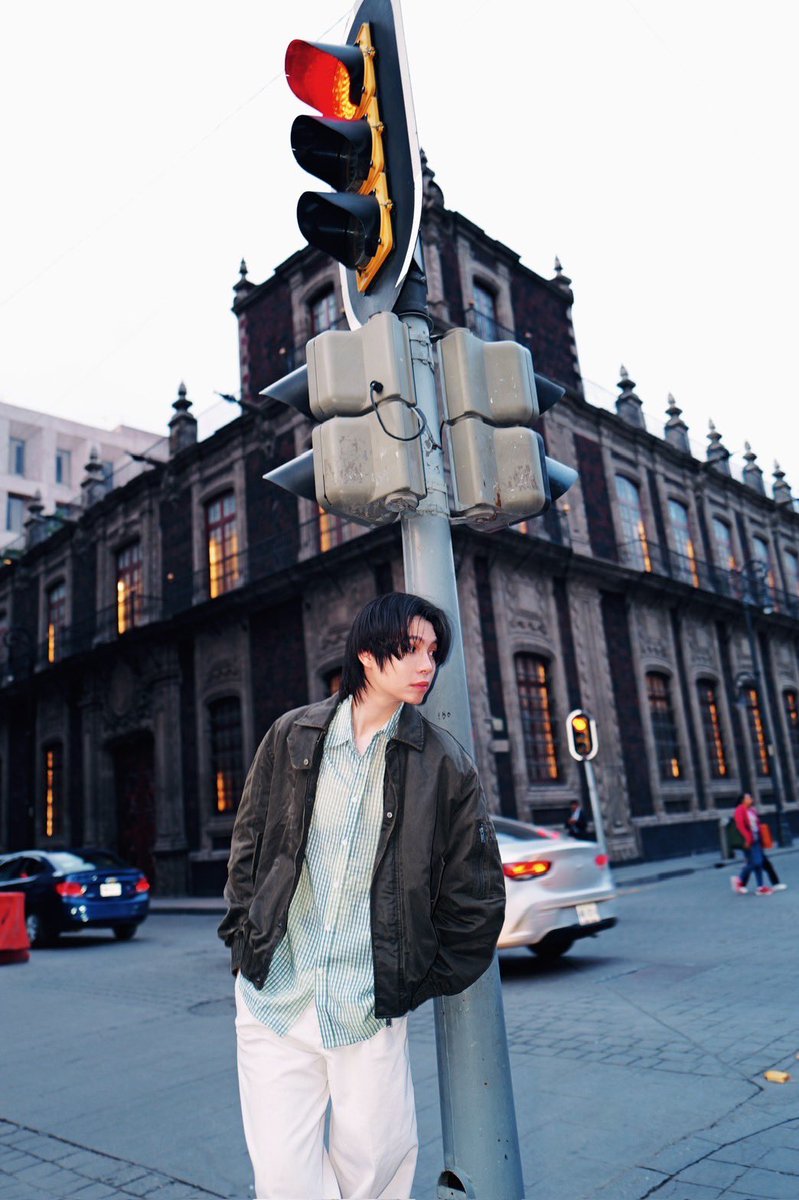 First.kp tweet media