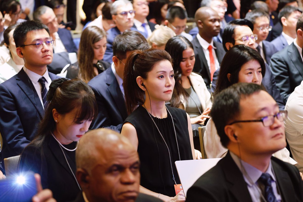 MiaoXiaojuan's tweet image. Truly honored to attend the Global #Civilizations Dialogue Ministerial Meeting as a media representative. A rare day without a mic in hand — quietly enjoying the change of pace ☺️