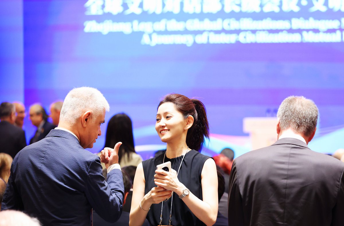 MiaoXiaojuan's tweet image. Truly honored to attend the Global #Civilizations Dialogue Ministerial Meeting as a media representative. A rare day without a mic in hand — quietly enjoying the change of pace ☺️