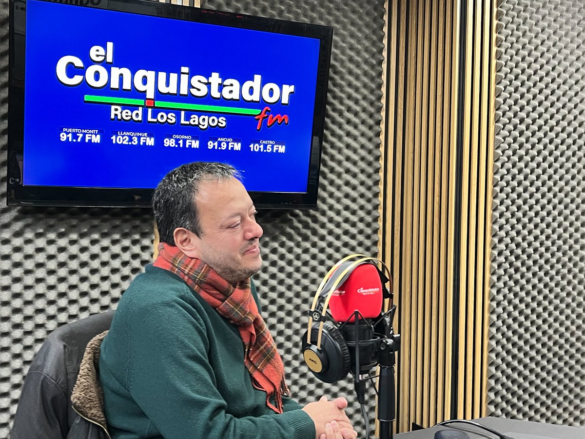 🎙️ El seremiTT Pablo Joost estuvo en #DaráQueHablar de Radio El Conquistador conversando sobre los resultados de la #EOD Puerto Varas.

Radiografía inédita de movilidad que nos permitirá mejorar el transporte, planificar mejor y avanzar hacia una ciudad más conectada y equitativa