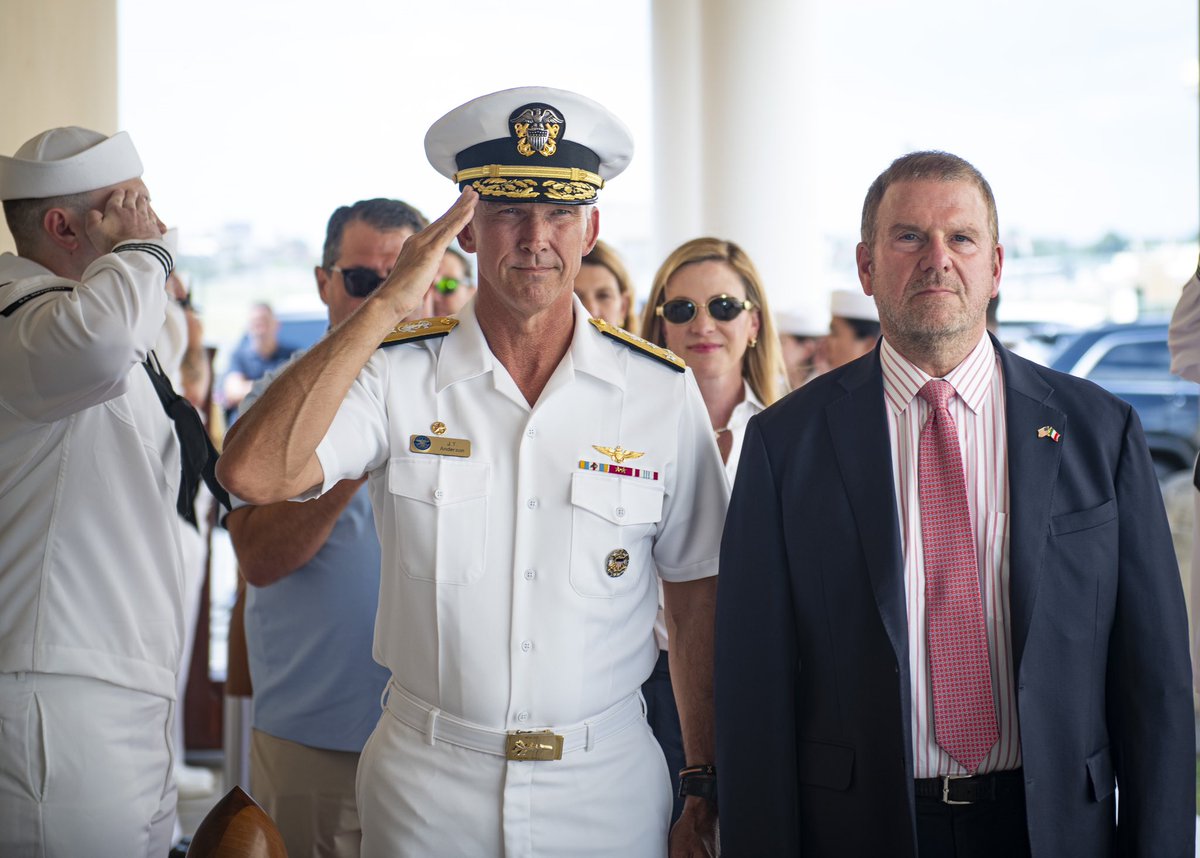 USAmbItaly's tweet image. Honored to visit the NSA @USNavy base in Capodichino, Naples. A strategic hub supporting allied forces across the Mediterranean and beyond.
Southern Italy is home to thousands of U.S. service members and their families. The United States is deeply grateful to the institutions…