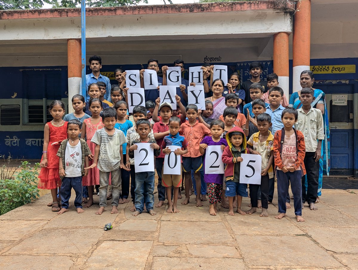 itz_varu19's tweet image. 🌟 Kids at our BEC-IEEE &amp;amp; IEEE-SIGHT Tech Camp said: “ನೀವು ಏನು ಕಲಿಸುತ್ತೀರೋ, ನಾವು ಅದನ್ನು ಕಲಿಯುತ್ತೇವೆ.” (“Whatever you teach, we’ll learn.”) 

Their curiosity is infectious! Why do we lose this spark as adults? #TechForGood