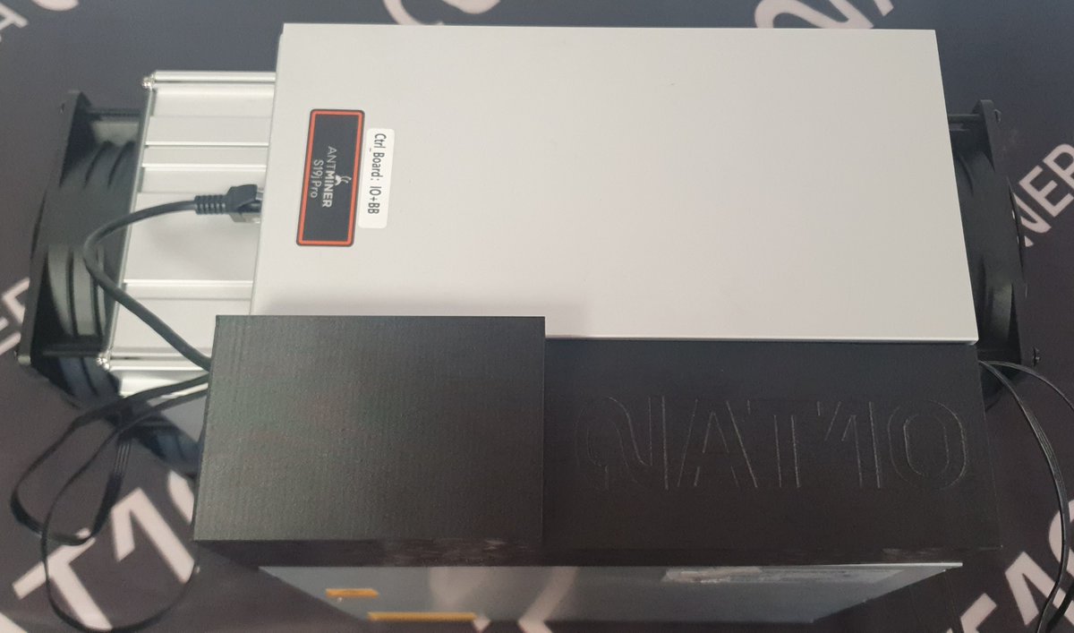 No vamos a renunciar a minar a "full hashrate", vamos a pelear por cada hash.
Conexión por wifi y ventiladores silenciososos en minero y fuente de alimentación (65 dBA a 100%), con capacidad de mover caudal en ductos de aire... el firmware acaba de hacer el resto de la magía⛏️.