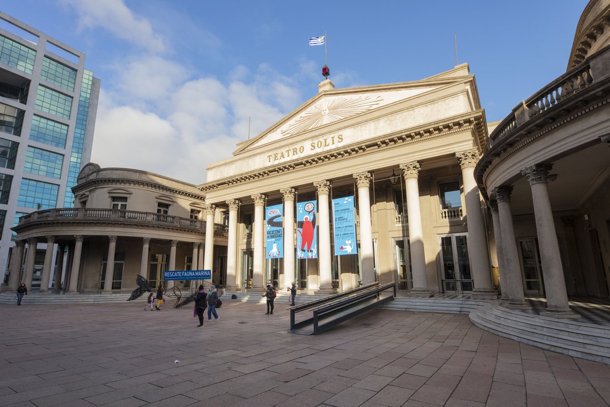 TeatroSolis's tweet image. 😻 Más de 12.000 personas pasaron por nuestro teatro en lo que va de estas vacaciones. ¿Y vos te lo vas a perder?
"Agua"
📍 Sala Principal
"Cosa Curiosa"
📍 Sala Zavala
"La casa de Villazul"
📍 Sala Delmira Agustini
🔎 Programación completa: teatrosolis.org.uy