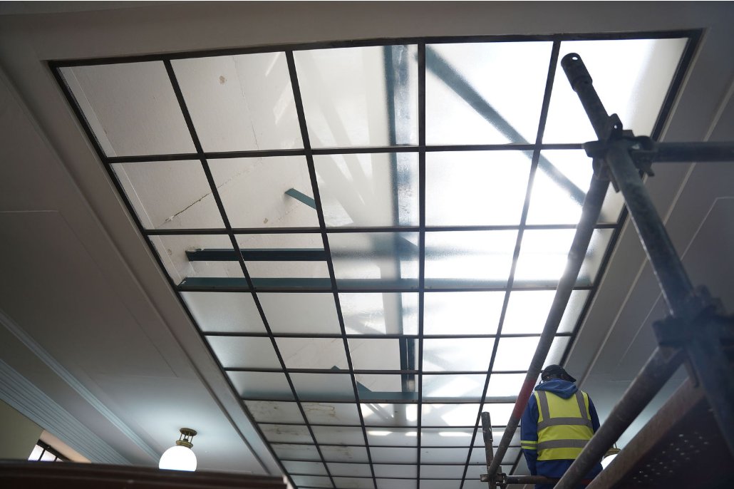 JDA_joburg's tweet image. 🎨🏛️ Look Up — Progress is Happening Overhead!
As part of the ongoing Phase 2 restoration at the Johannesburg City Library, ceiling paint work is now underway! These careful touch-ups are not just about a fresh coat — they’re about reviving the beauty and dignity of this…