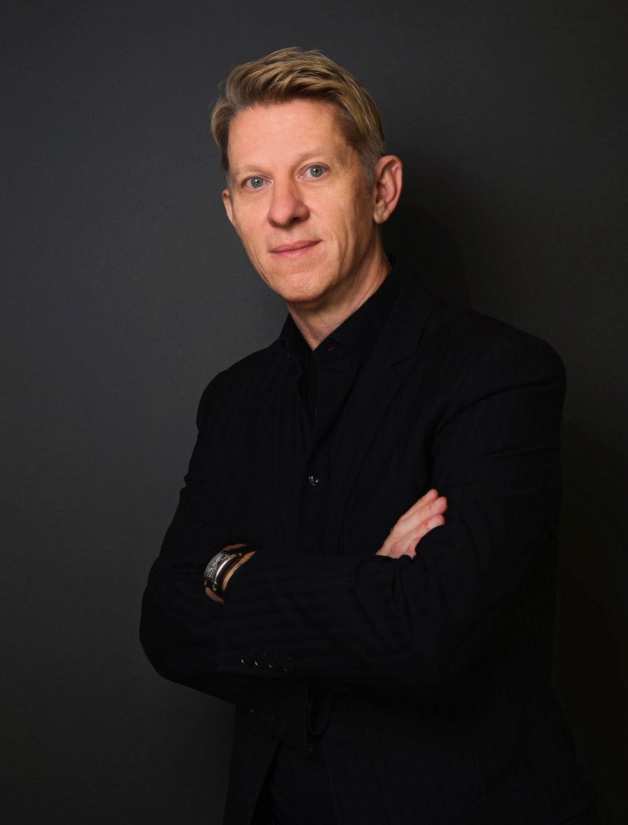 Former Turner and Time Warner exec <a href="/JohnMartinPFL/">John Martin</a> takes over as <a href="/PFLMMA/">PFL</a>'s CEO - via <a href="/AP/">The Associated Press</a> 
apnews.com/article/pfl-jo…