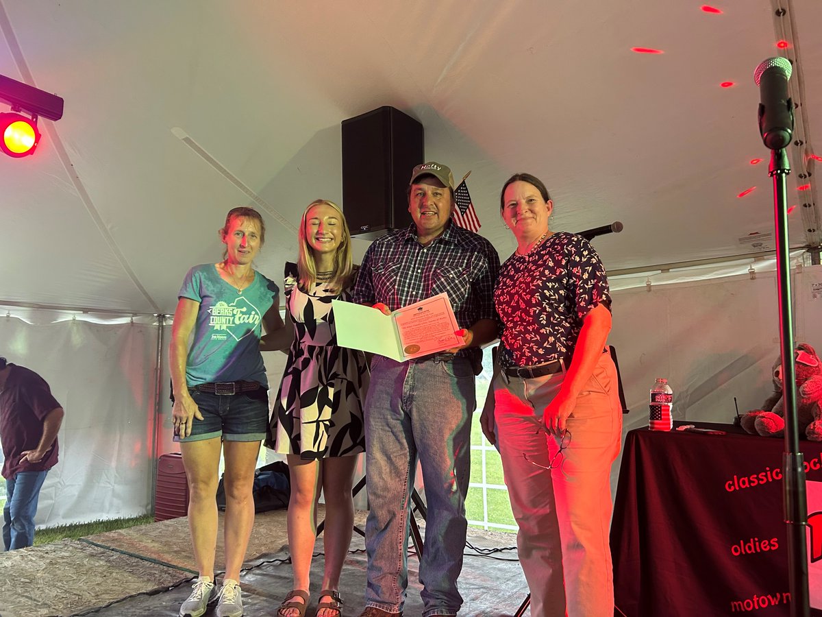 SenatorGebhard's tweet image. Great night at the Berks County Fair celebrating our future agricultural leaders!
🌟 Congrats to Hailey Blatt and Zachary Gougler, named Outstanding 4-H Members, and Lyndsey Smith, honored as Outstanding FFA Member.
#BerksCountyFair #4H #FFA