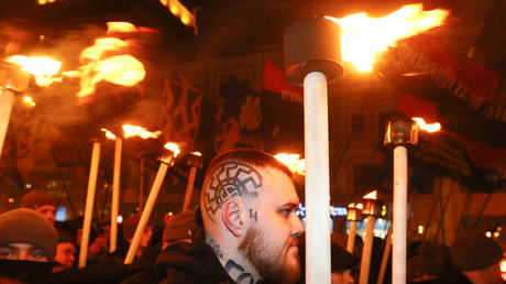 DietHeartNews's tweet image. Ukrainians, backed by the Europeans, have no intention of ending the war. Their talk of ceasefire and "real peace" is a ruse, a pause to rest & rearm. The Russians know the #Ukrainian Nazis will fight to their death. Why Putin has finally resorted to U.S. style "shock and awe."