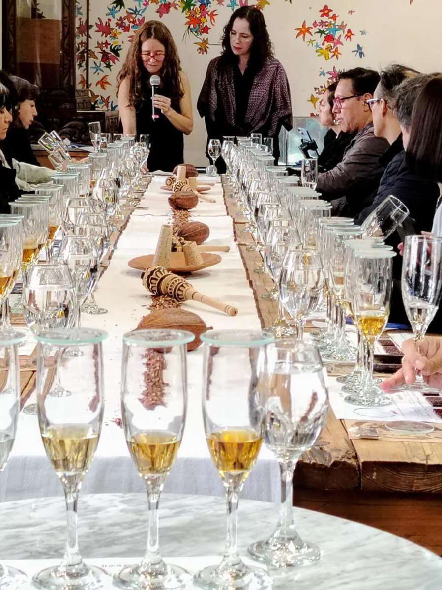 CRTequila's tweet photo. Cuando dos regalos de México🇲🇽 para el mundo 🌎 hablan el mismo idioma, nace algo maravilloso.

Participamos en una cata maridaje en el Museo del Chocolate en coordinación con @ChocolateMUCHO @aschocomx @ConsejoCC. https://t.co/ZE94LYqlPo