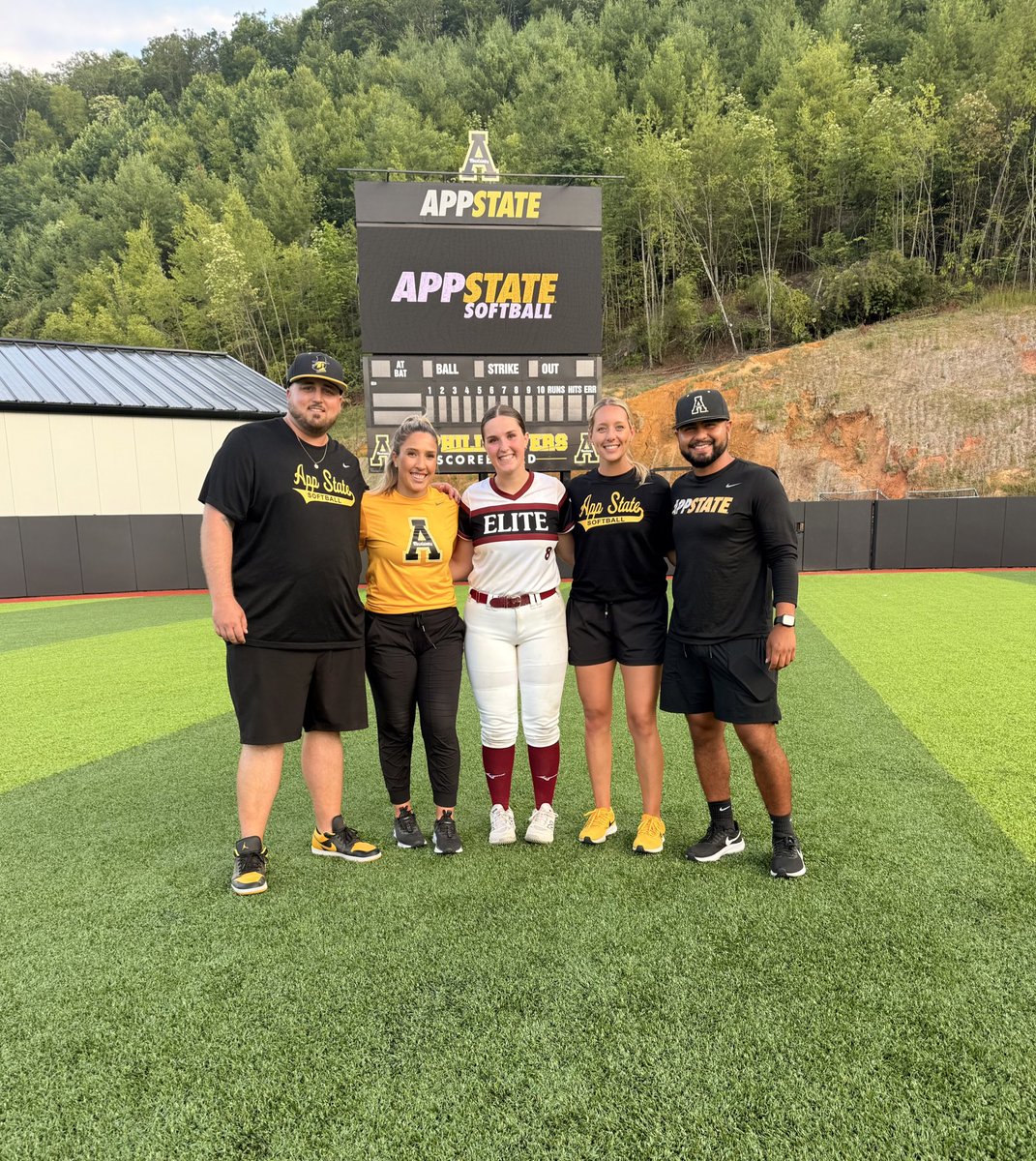 Ellie Southern (@elliesouthern27) on Twitter photo Had a great time yesterday at the App State camp! Thank you to all the coaches for the feedback and drills!! 💛💛<a href="/AppStateSB/">App State Softball</a> <a href="/whitjones25/">Whitney Jones</a> Had a great time yesterday at the App State camp! Thank you to all the coaches for the feedback and drills!! 💛💛<a href="/AppStateSB/">App State Softball</a> <a href="/whitjones25/">Whitney Jones</a>