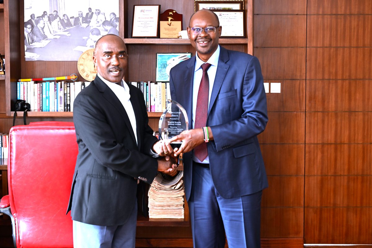 Kenya Chamber (@kenya_chamber) on Twitter photo This afternoon, a high-level team from KNCCI led by President Dr. Erick Rutto paid a courtesy visit to patron member <a href="/tropikalbrands/">Tropikal Brands</a> (Africa) Ltd at their world-class manufacturing facility in Mwiki, Nairobi.
Joined by Acting CEO Mr. KK Mutai and Finance Director Mr. Ken Onditi, This afternoon, a high-level team from KNCCI led by President Dr. Erick Rutto paid a courtesy visit to patron member <a href="/tropikalbrands/">Tropikal Brands</a> (Africa) Ltd at their world-class manufacturing facility in Mwiki, Nairobi.
Joined by Acting CEO Mr. KK Mutai and Finance Director Mr. Ken Onditi,