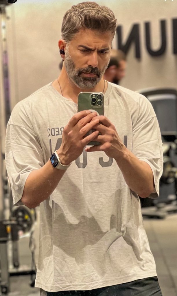 seviliyorsunuz paşa beybisim

#CenkTorun