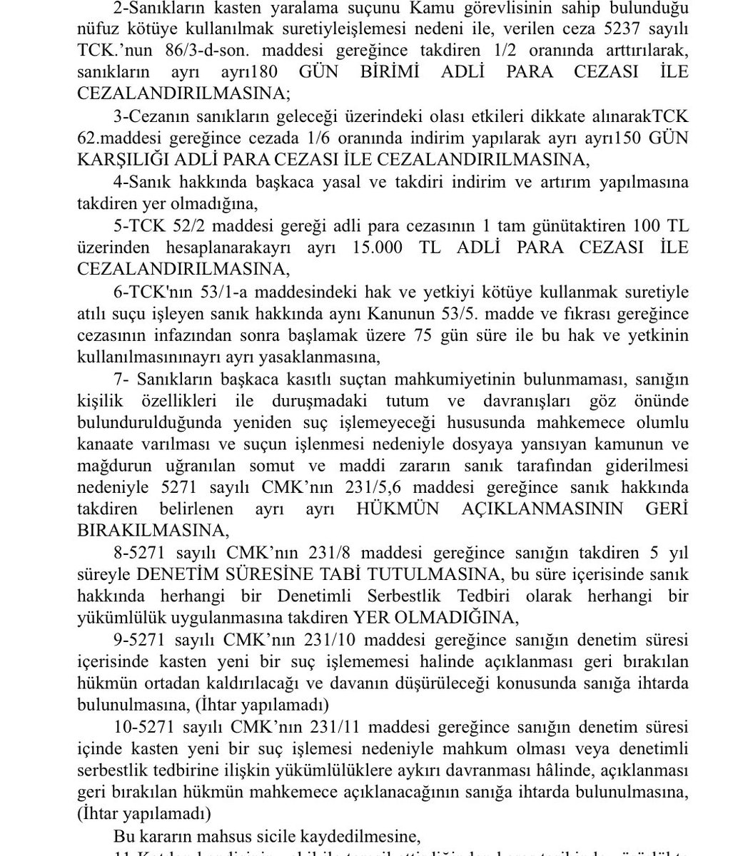 AvBogatekin's tweet photo. 2018 yılında evinin önünde polislerin kötü muamelesine uğrayan ve kayıt dışı tutulup bırakılan insan hakları aktivisti Mesut Çakan dosyasında, AYM ihlali ile ite kaka açılan davada polisler hakkında para cezasına/HAGB’ye hükmedildi
(kesin karar). 
Sanırım mahkeme kararından çok alacağımız vekalet ücreti vs. canlarını sıkacak. Buna da şükür (mü) desek !
#İşkence #cezasızlık