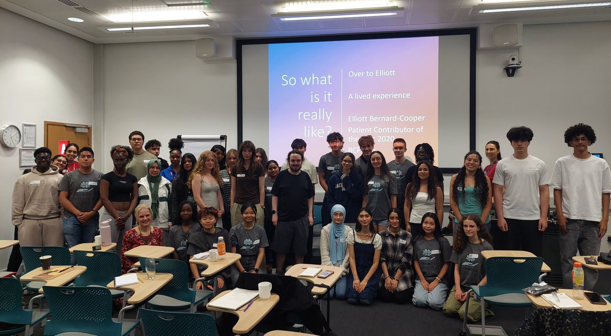 CFWilsonJones's tweet image. Another fantastic talk @KingsIoPPN Psychiatry Summer School for local school students. Our experts by experience getting such amazing feedback. Thank you Elliott for talking so openly & honestly about autism. So appreciated by the students. @Sarah