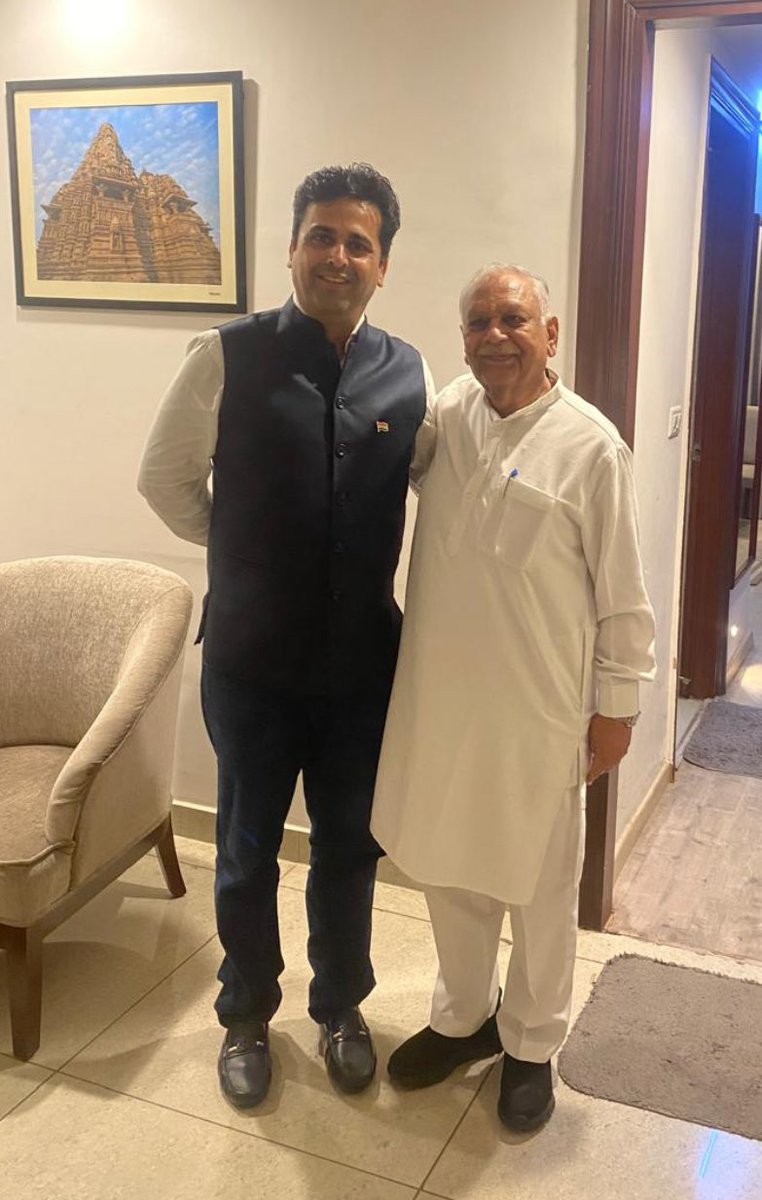 Faisal Ahmed Patel (@mfaisalpatel) on Twitter photo With @sureshpachuri uncle тАФ my late father <a href="/ahmedpatel/">Ahmed Patel Memorial</a>тАЩs dearest friend, brother-in-arms, and comrade. Always a pleasure catching up in #NewDelhi. A valued presence and now a true asset to <a href="/BJP4India/">BJP</a> <a href="/PMOIndia/">PMO India</a> in ЁЯЗоЁЯЗ│ & #MadhyaPradesh
@sureshpachuri ркХрк╛ркХрк╛ рк╕рк╛ркерлЗ тАФ ркорк╛рк░рк╛ рк╕рлНрк╡рк░рлНркЧрк╕рлНрке With @sureshpachuri uncle тАФ my late father <a href="/ahmedpatel/">Ahmed Patel Memorial</a>тАЩs dearest friend, brother-in-arms, and comrade. Always a pleasure catching up in #NewDelhi. A valued presence and now a true asset to <a href="/BJP4India/">BJP</a> <a href="/PMOIndia/">PMO India</a> in ЁЯЗоЁЯЗ│ & #MadhyaPradesh
@sureshpachuri ркХрк╛ркХрк╛ рк╕рк╛ркерлЗ тАФ ркорк╛рк░рк╛ рк╕рлНрк╡рк░рлНркЧрк╕рлНрке