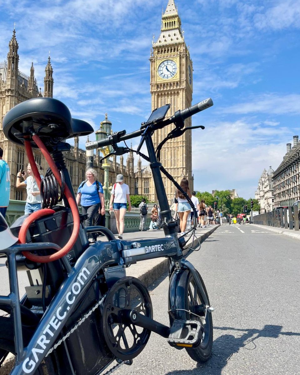 Classic London view, modern electric twist 🚲🇬🇧

Project Engineer Tony Jarrett snapped this shot of his Gartec e-bike during a London commute

From lifts to green travel, we back smart, sustainable solutions

#GartecLifts #London #BigBen #LiftCompany #EnergyEfficient