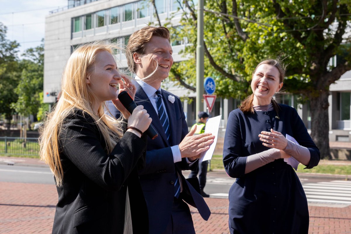 LT_Embassy_NL's tweet image. #NATOMatters | Recalling an important rally in support of @NATO & Ukraine 🇺🇦 during the NATO Summit in the Hague, organised by Lithuanian 🇱🇹Youth Organisation & Abba Leiden - the voice of the young people matters more than ever