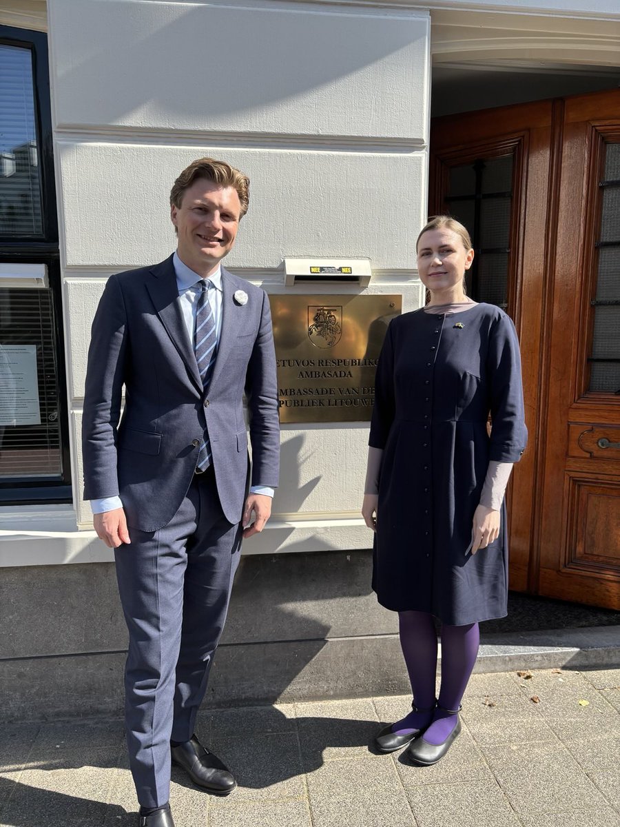 LT_Embassy_NL's tweet image. #NATOMatters | Recalling an important rally in support of @NATO & Ukraine 🇺🇦 during the NATO Summit in the Hague, organised by Lithuanian 🇱🇹Youth Organisation & Abba Leiden - the voice of the young people matters more than ever