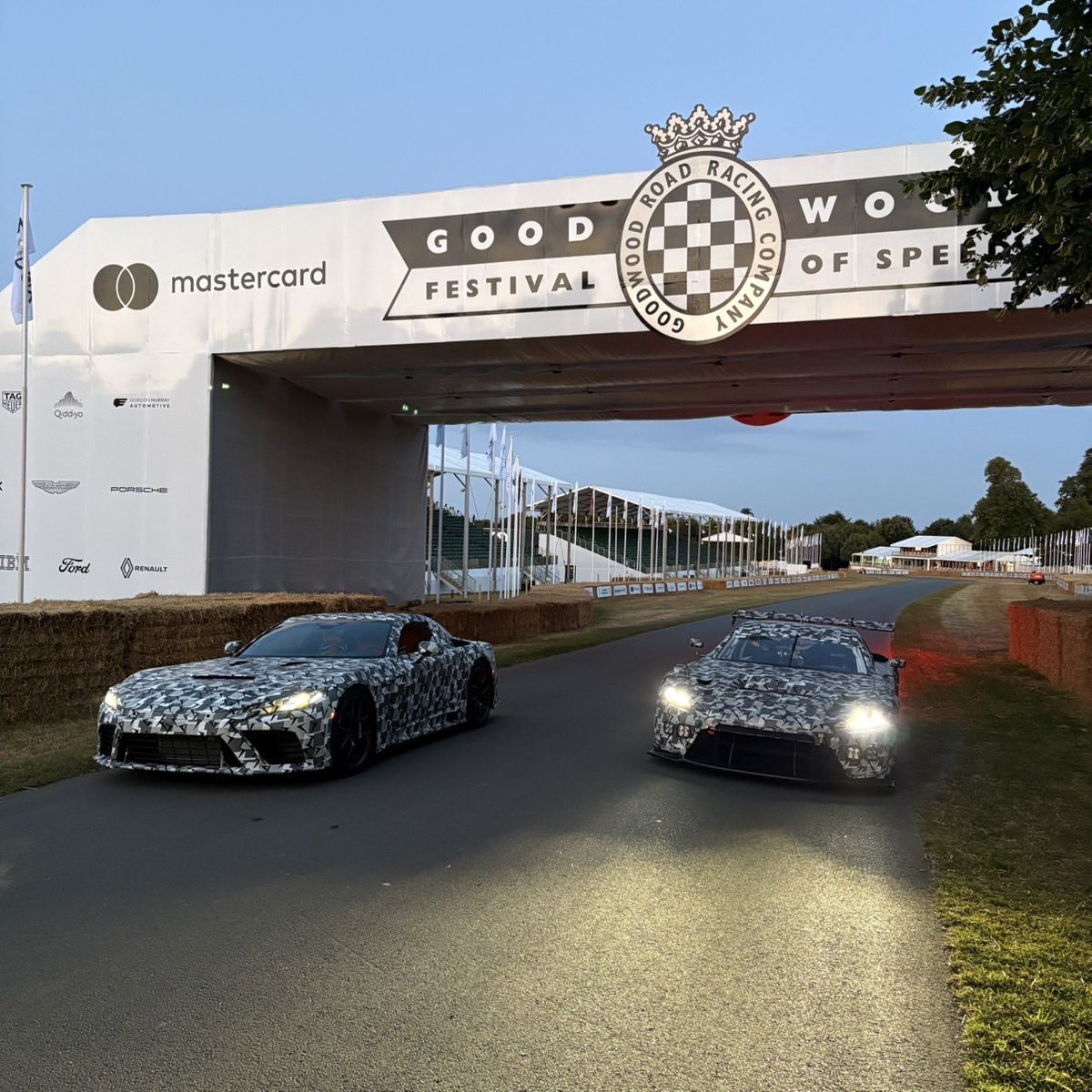 TheWorldofGT3's tweet image. The GR GT3 and its road going version at #FOS!

📸: Hiroaki Ishiura