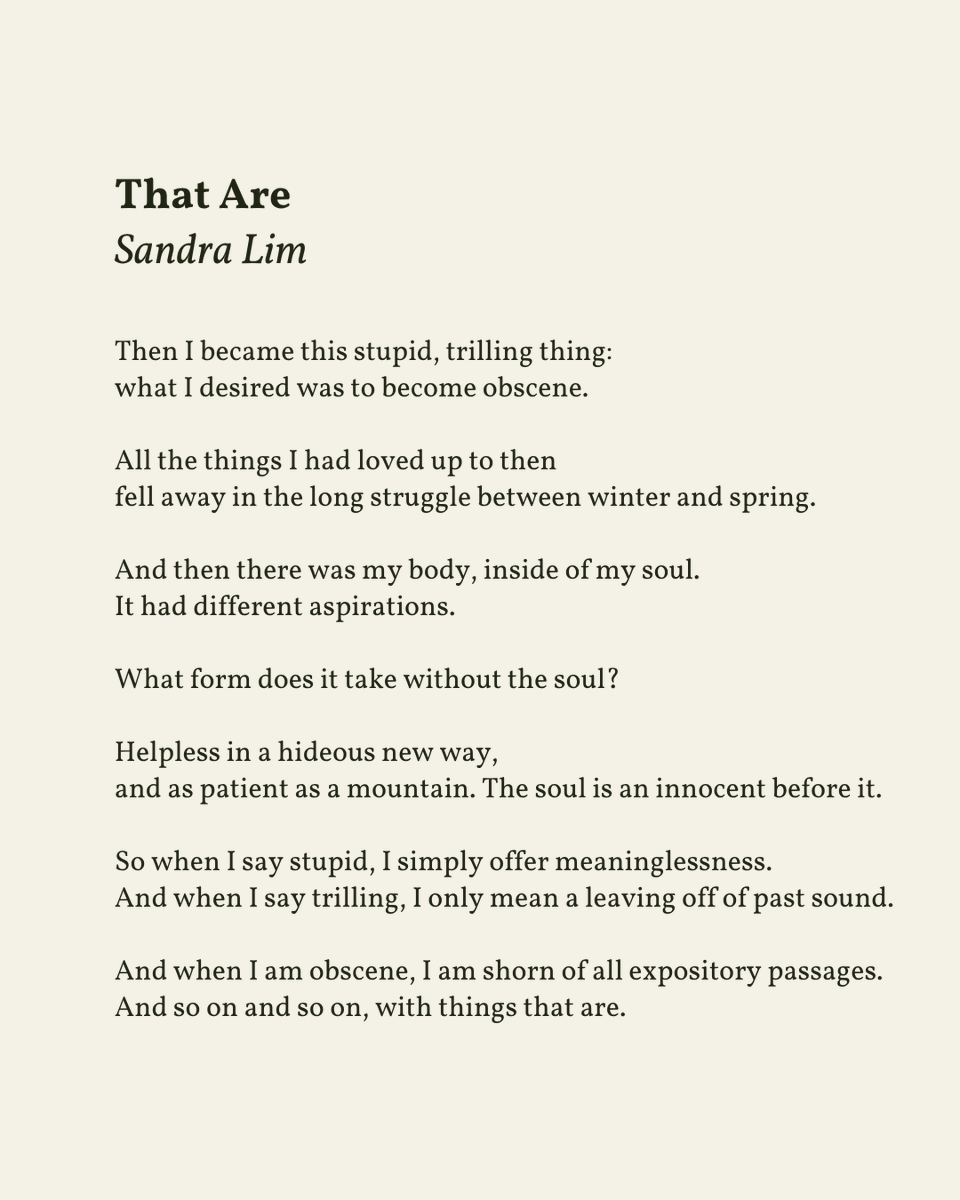 readalittlepoem's tweet image. “All the things I had loved up to then / fell away in the long struggle between winter and spring.”
— Sandra Lim
.
.
.
This poem appeared in The New Republic, 2020. Shared here with deep gratitude.