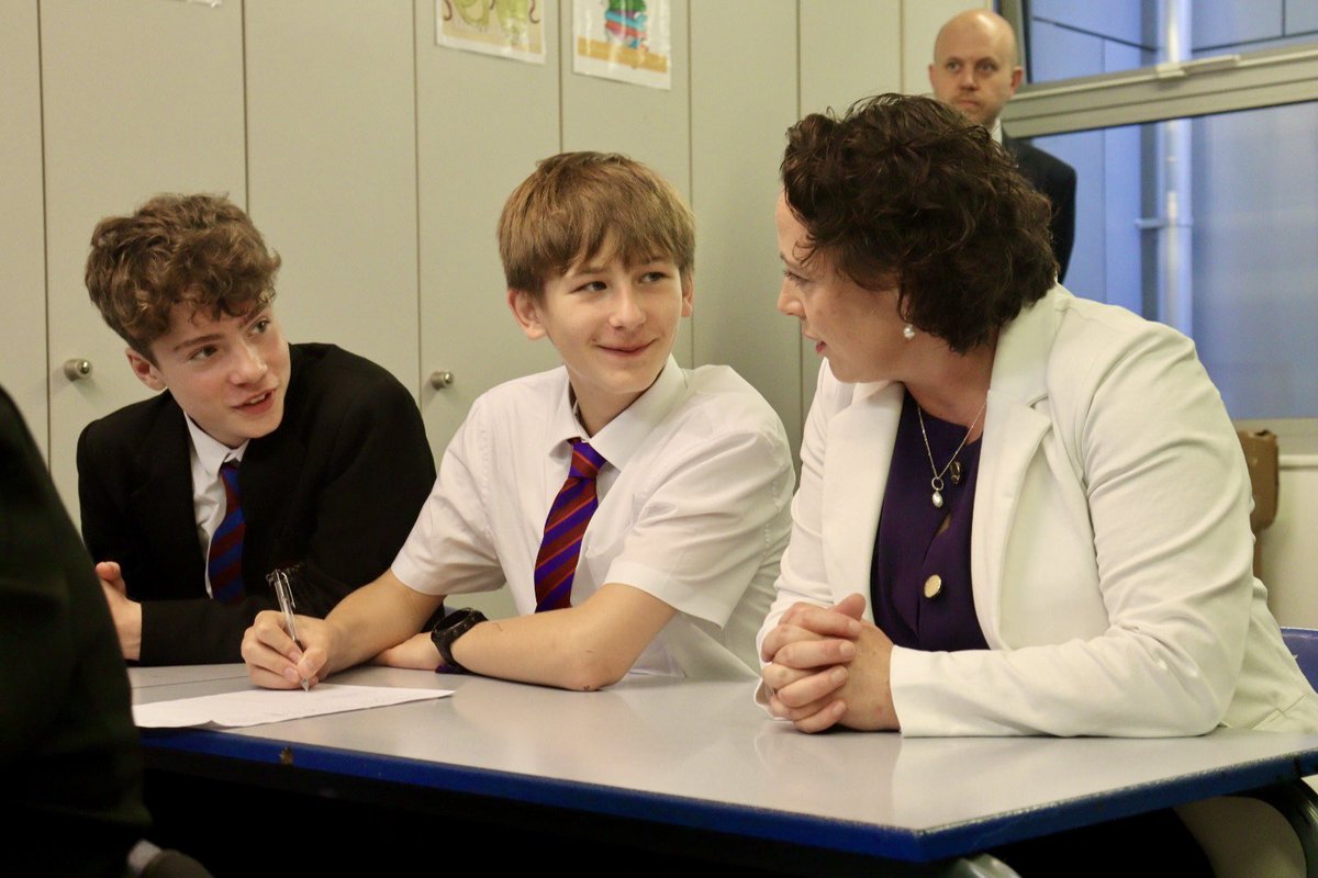 CMcKinnellMP's tweet image. Good to visit @CardinalVaughan with @josephpowell to speak to young people on the Teaching Internship Programme.
Internships are a great way to find out if a career is for you. It was great to hear how they’re considering a career in teaching based on their positive experience!