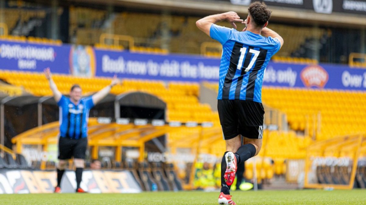 New kit szn 🫡

#avecsport #ItsYourID